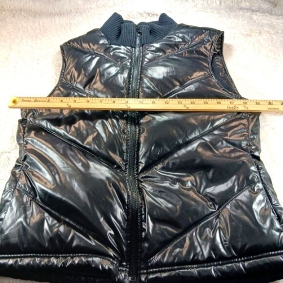 Old Navy Y2k Fleeced Lined Quilted Puffer Zip Up Vest. Woman's M Glossy Black... - Picture 11 of 14